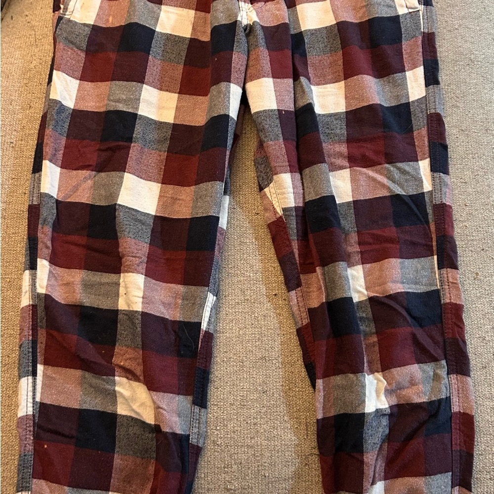American Eagle Outfitters women’s Plaid Chinos - Red, Black, and burgundy